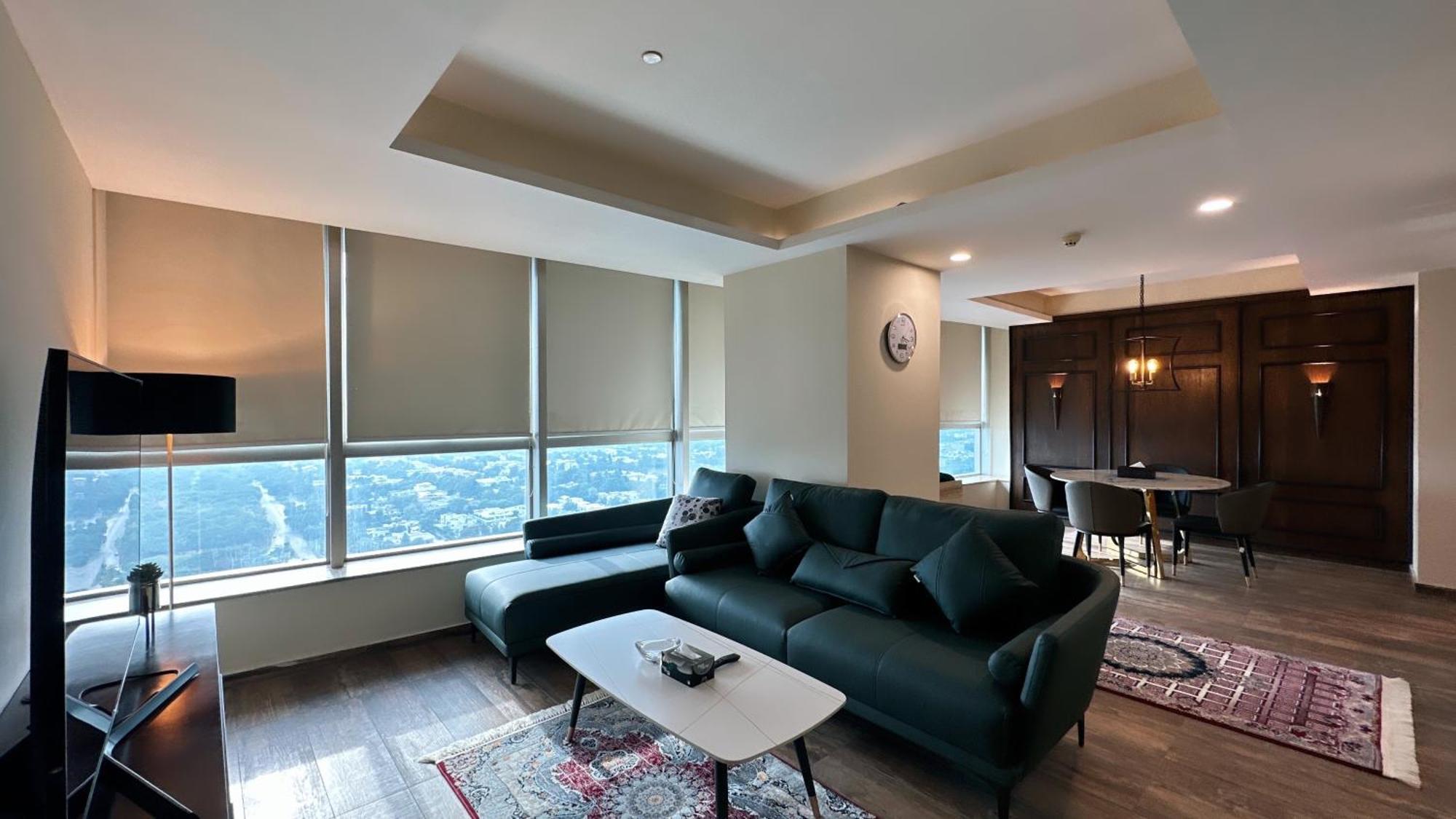 Centaurus Apartment City View Three Beds Исламабад Экстерьер фото