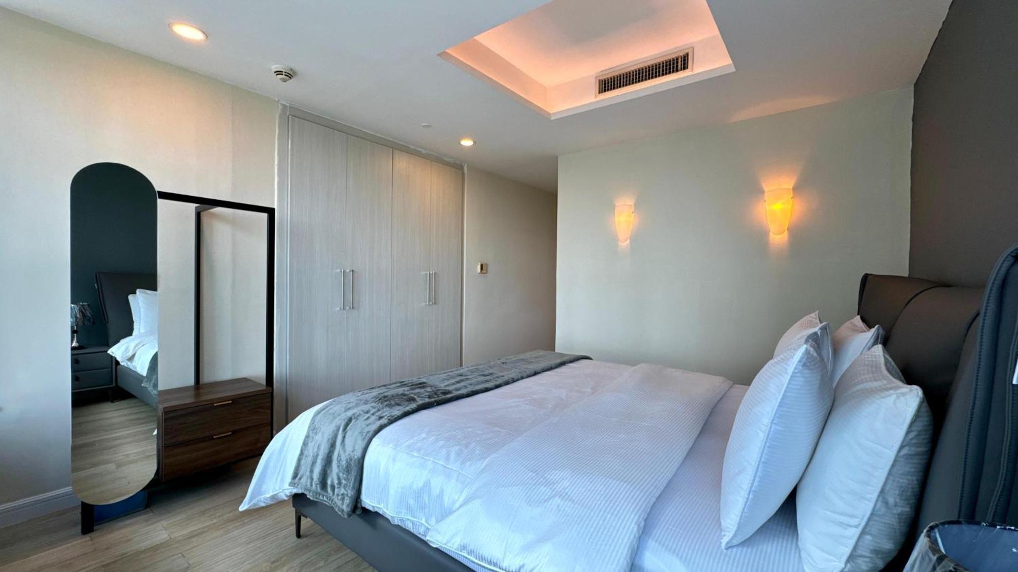 Centaurus Apartment City View Three Beds Исламабад Экстерьер фото