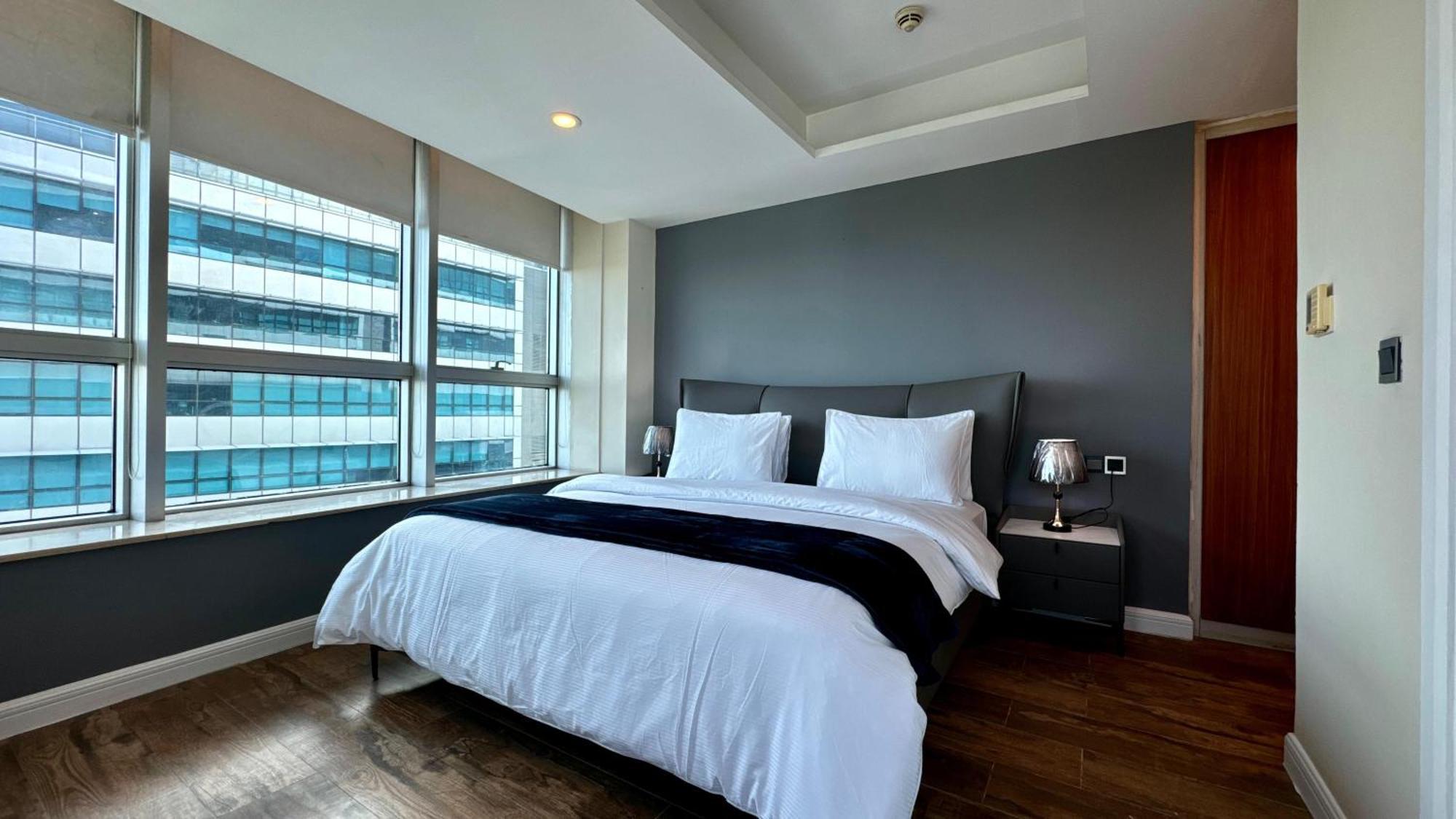 Centaurus Apartment City View Three Beds Исламабад Экстерьер фото